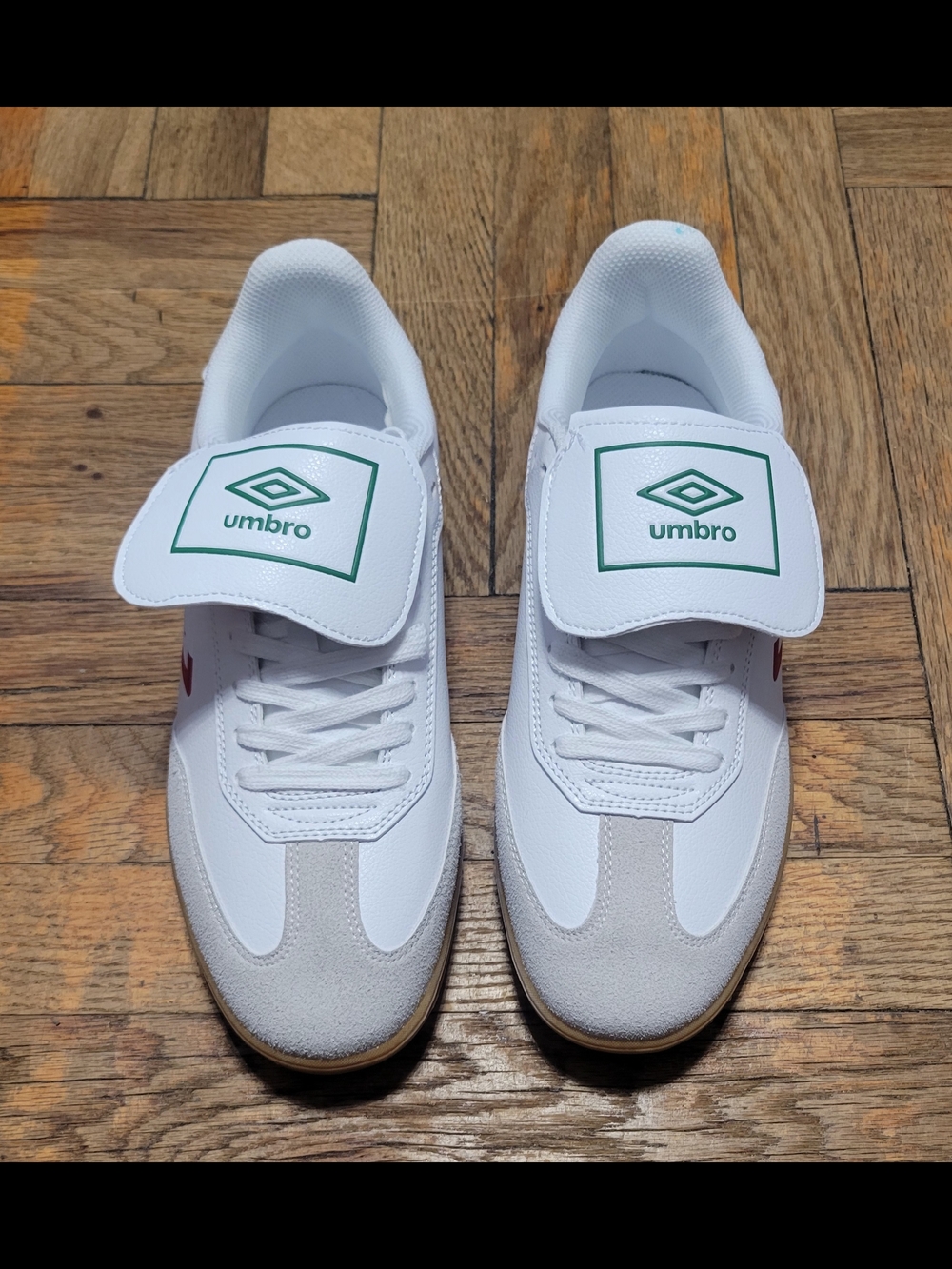 Umbro Men’s White Athletic Sneakers with Green Logo